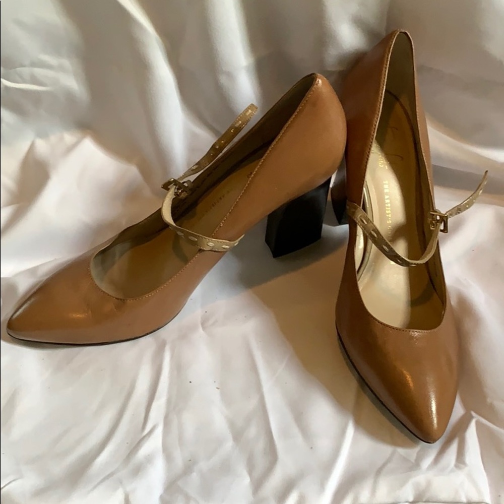 Franco Sarto Tan Heels